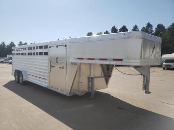  Salvage Featherlite Mfg Inc Horse Trai