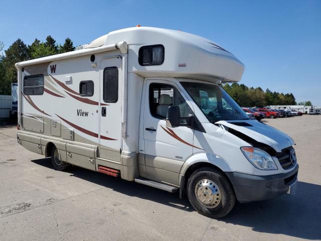  Salvage Winnebago Motorhome