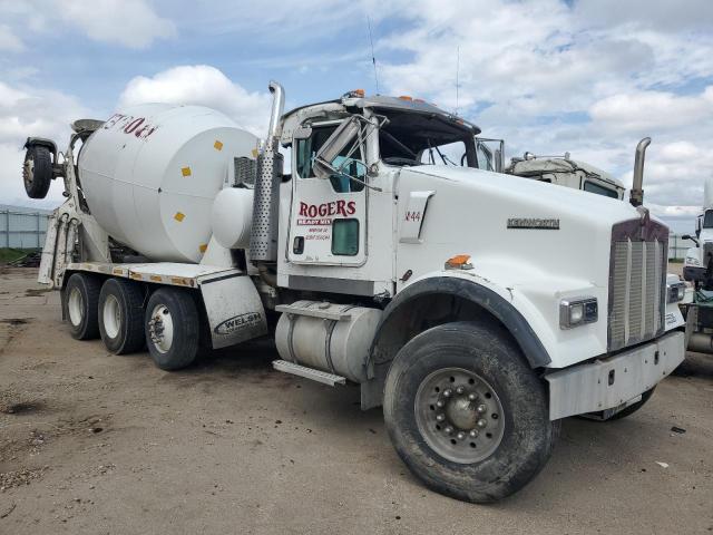  Salvage Kenworth W900