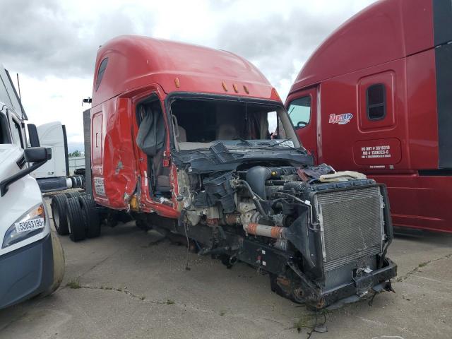  Salvage Freightliner Cascadia 1