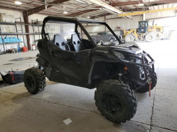  Salvage Can-Am Commander