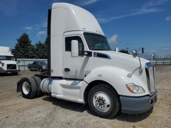  Salvage Kenworth T680