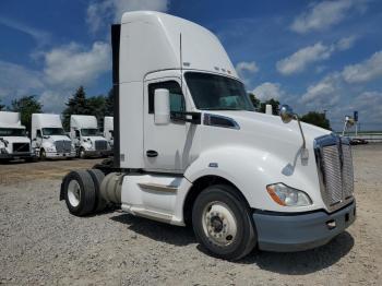 Salvage Kenworth T680