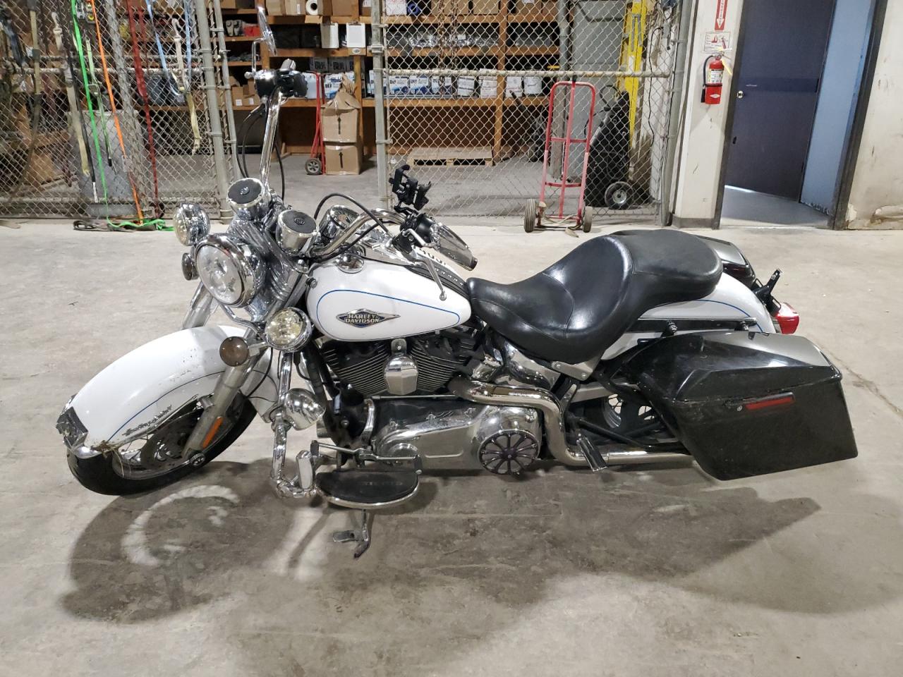 Harley-Davidson Fl Heritage Softail Classic Image 5