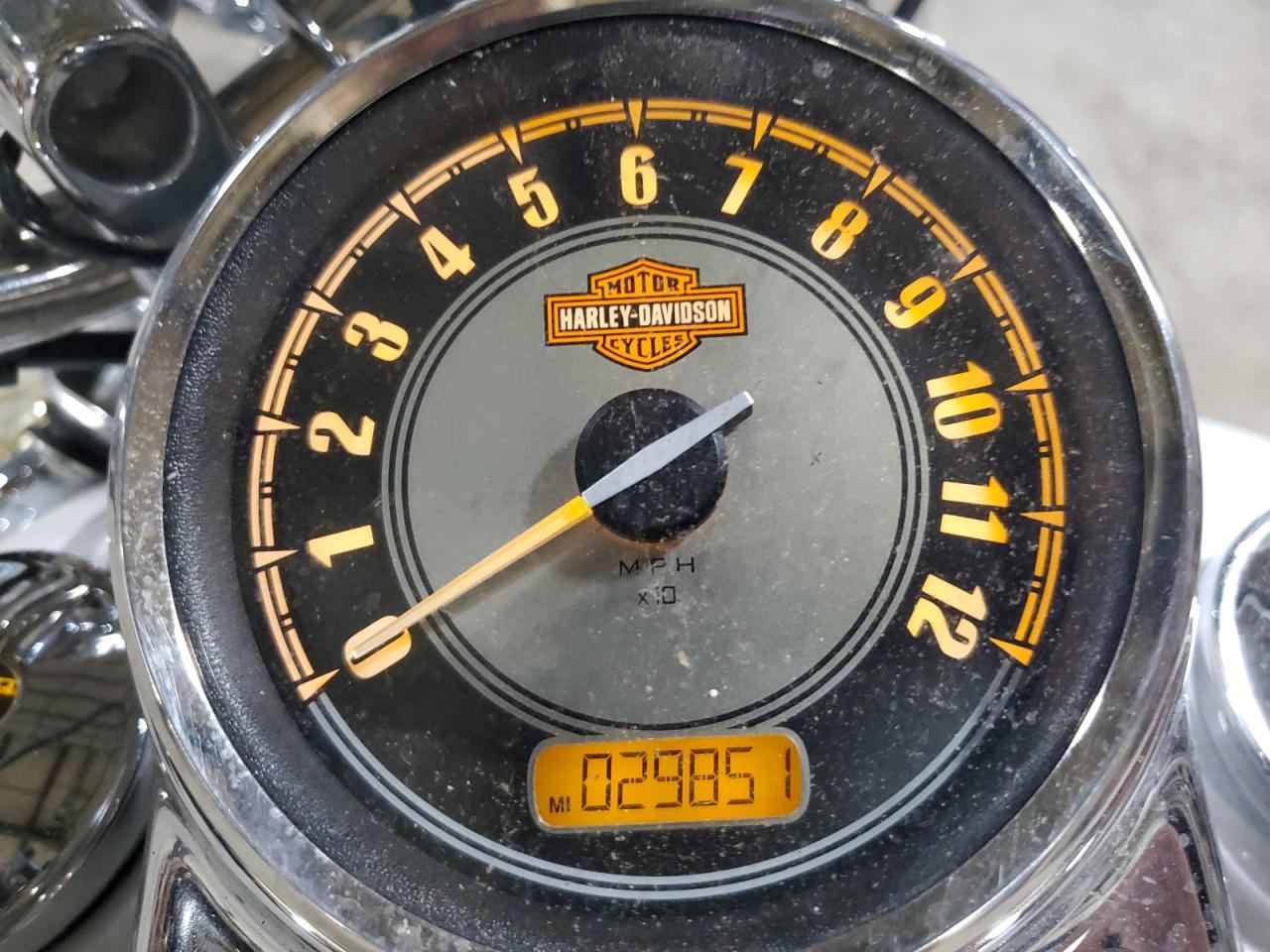 Harley-Davidson Fl Heritage Softail Classic Image 8