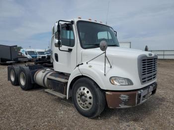  Salvage Freightliner M2 112 Med