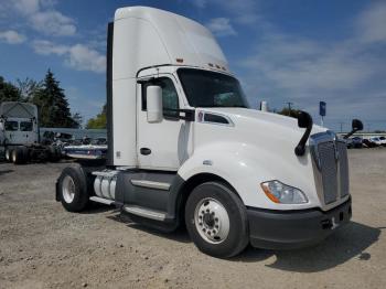  Salvage Kenworth T680