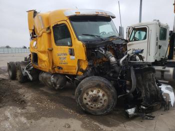  Salvage Peterbilt 579