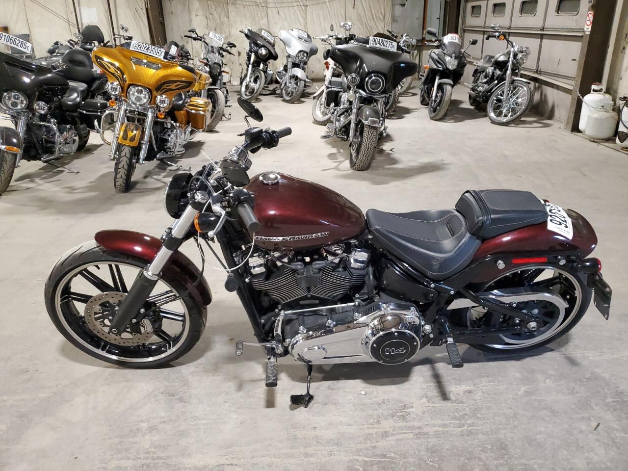 Harley-Davidson Fxbrs Brea Breakout 114 Image 2