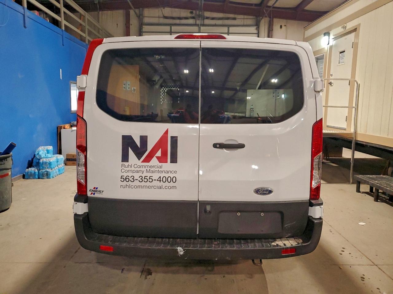 Ford Transit T-250 Image 6