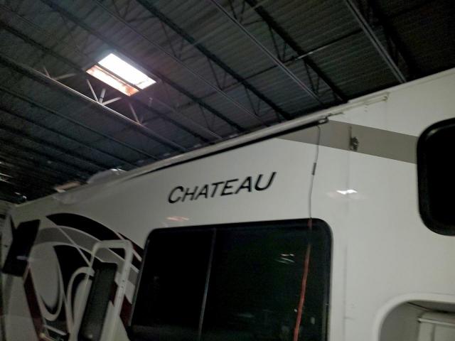 Ford Econoline E450 Super Duty Cutaway Van Image 4