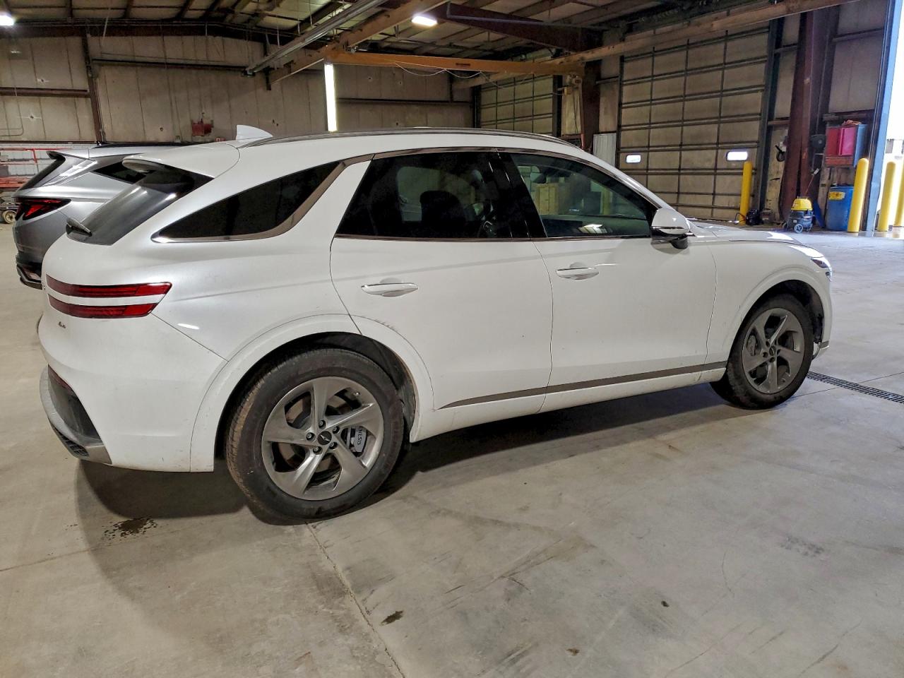 Genesis Gv70 Base Base Image 4