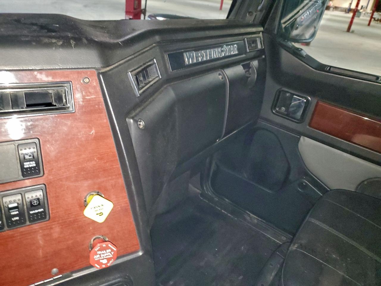 Western Star Auto Ca Convention 4900ex Image 7